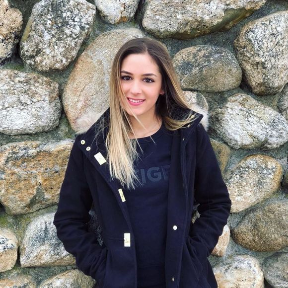 Meet your Posher, Alexandra - Picture 1 of 1